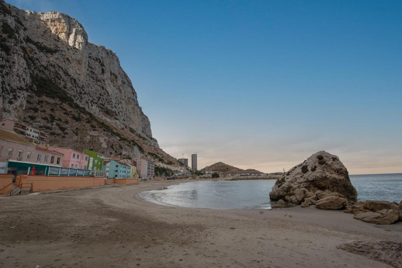 Beachfront Maisonette Gibraltar Exterior foto